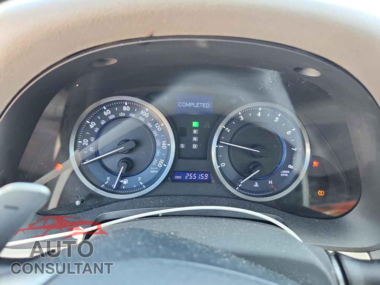 LEXUS IS 2011 - JTHCF5C26B5044983