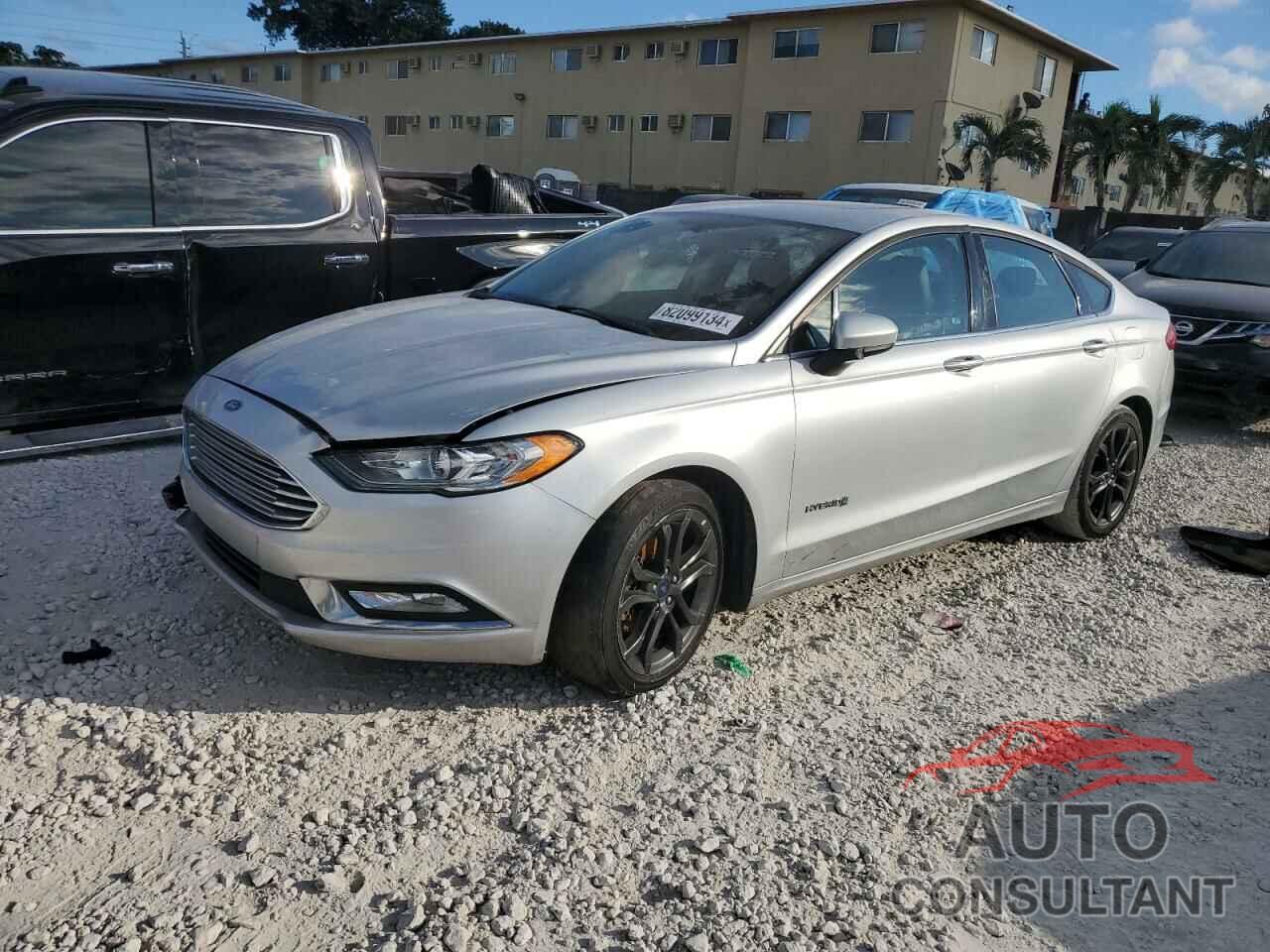 FORD FUSION 2018 - 3FA6P0LU2JR170324