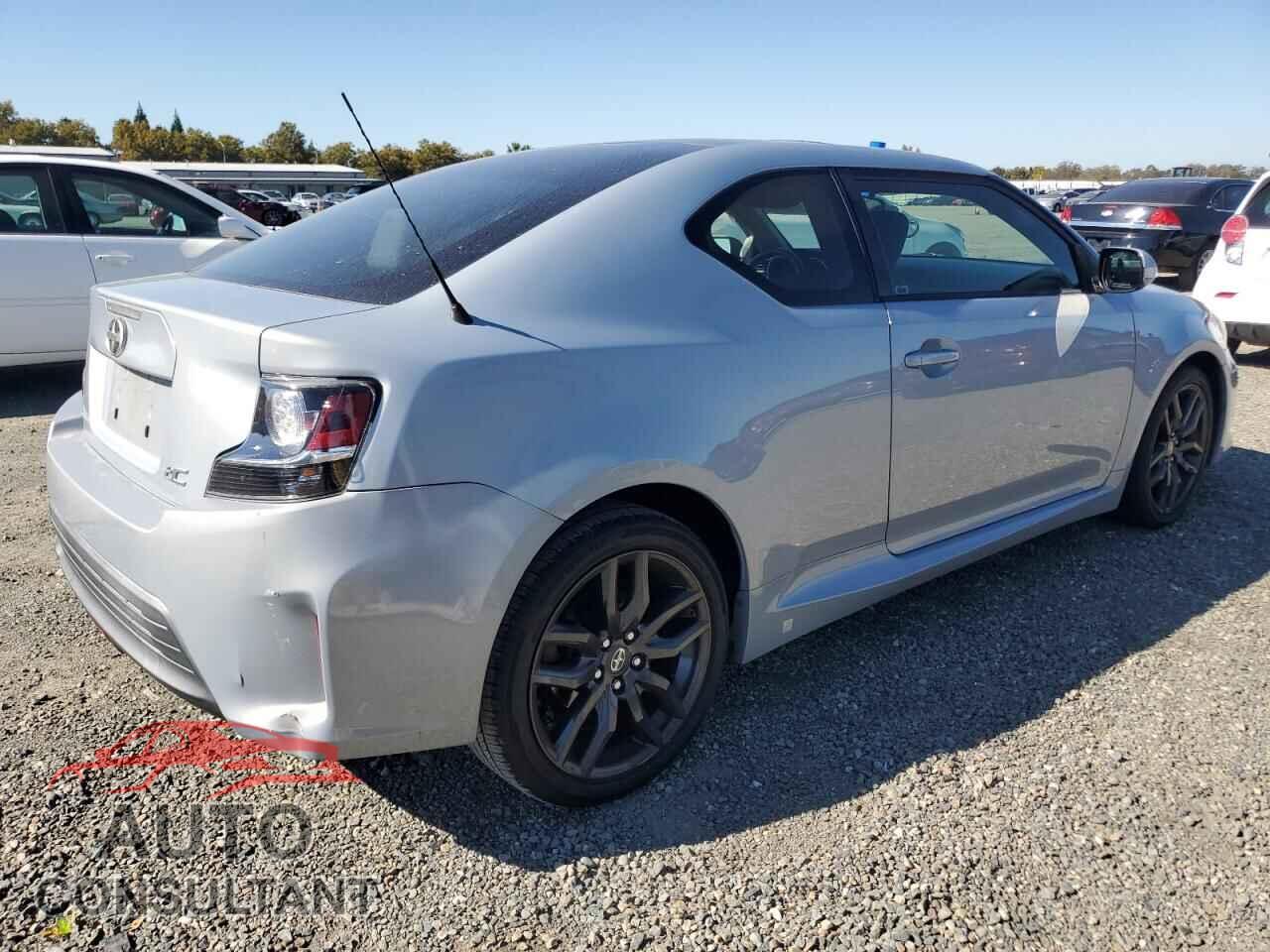 TOYOTA SCION 2014 - JTKJF5C74E3074884