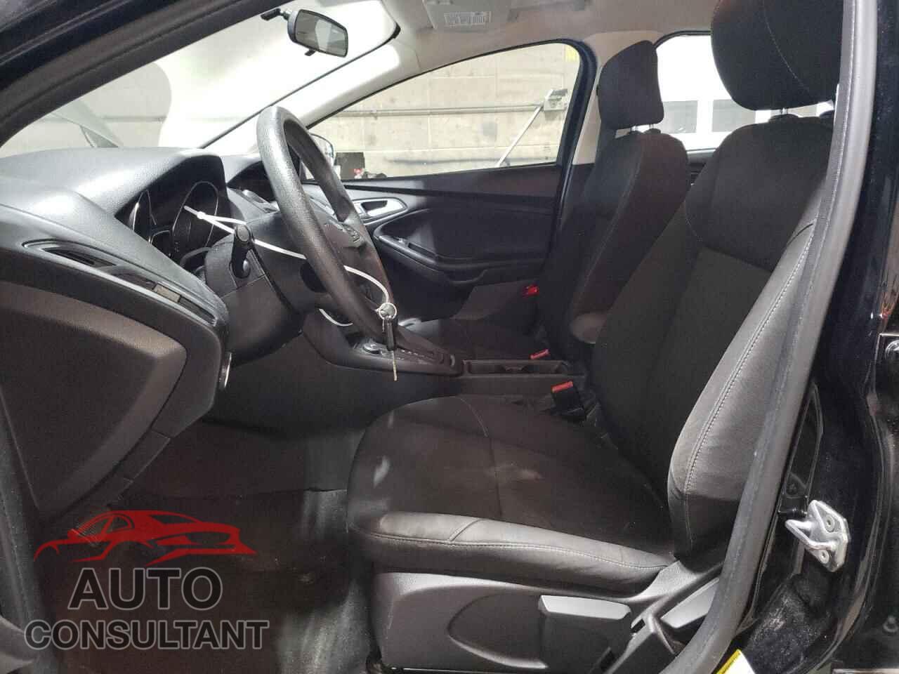 FORD FOCUS 2016 - 1FADP3F25GL227240