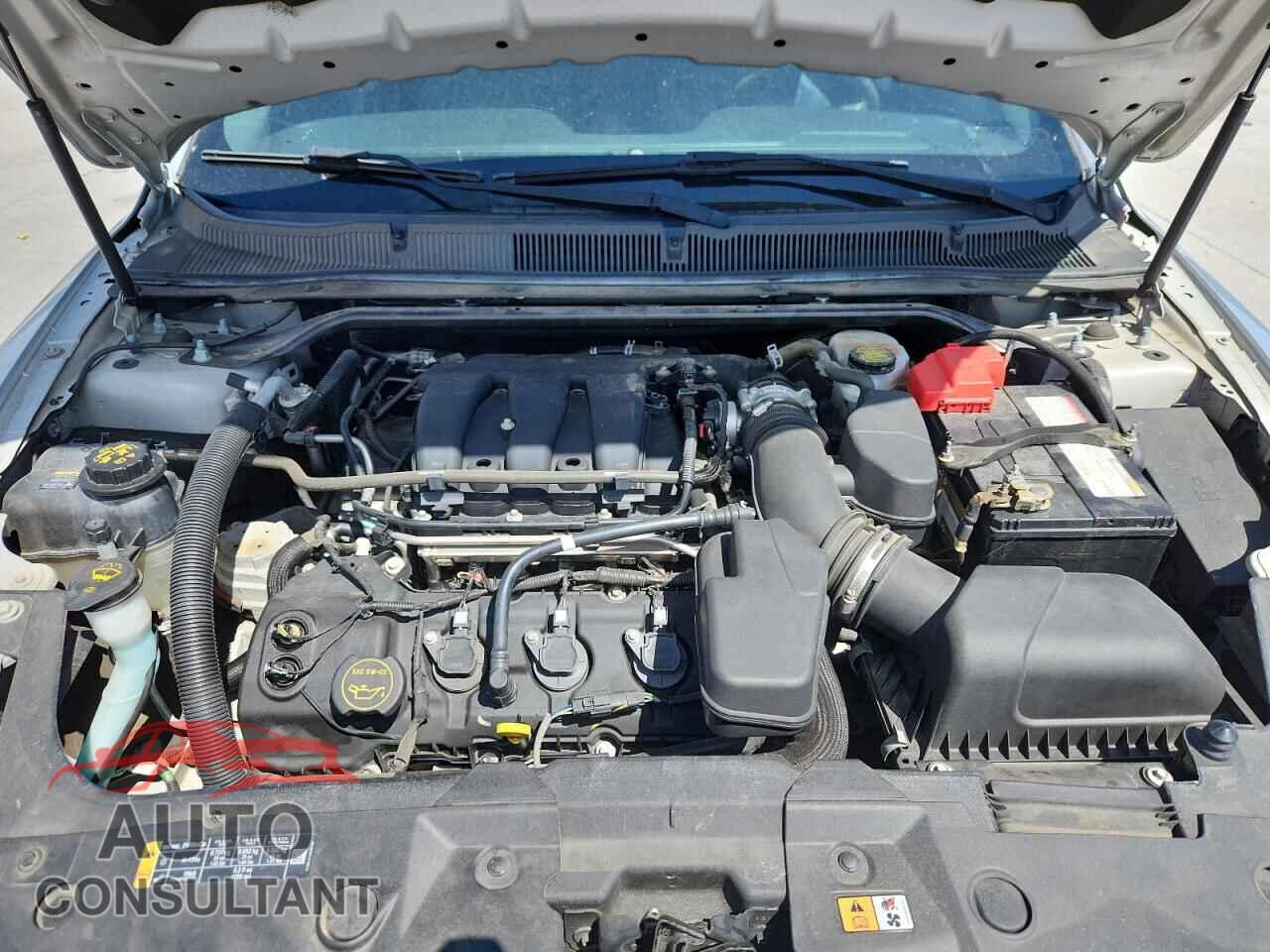 FORD TAURUS 2017 - 1FAHP2F82HG116509