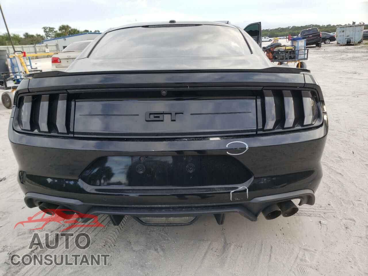 FORD MUSTANG 2020 - 1FA6P8CF5L5133029