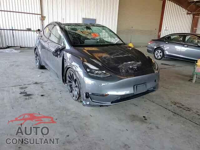 TESLA MODEL Y 2021 - 5YJYGDEF1MF151388