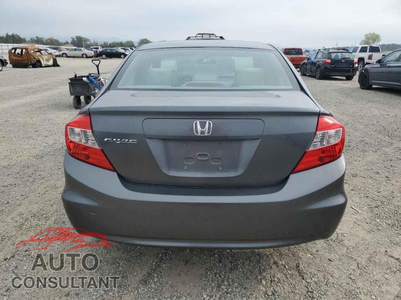 HONDA CIVIC 2012 - 2HGFB2F56CH304812