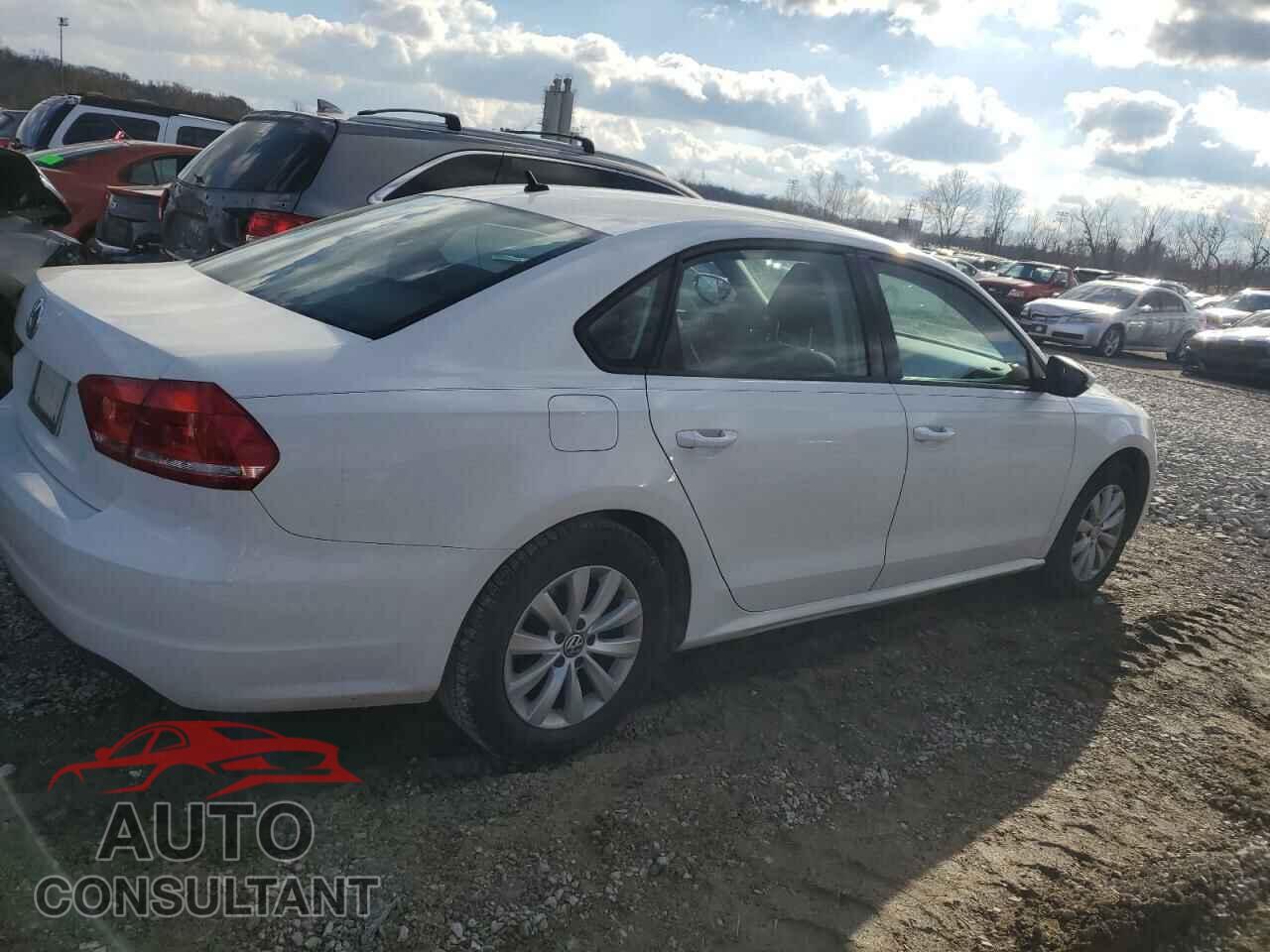 VOLKSWAGEN PASSAT 2012 - 1VWAP7A36CC016432