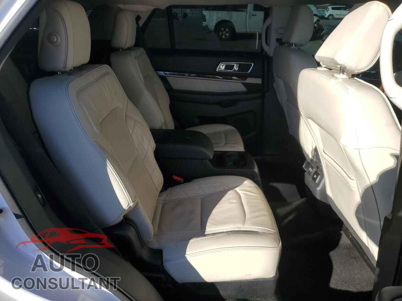 FORD EXPLORER 2018 - 1FM5K8HT3JGA43149