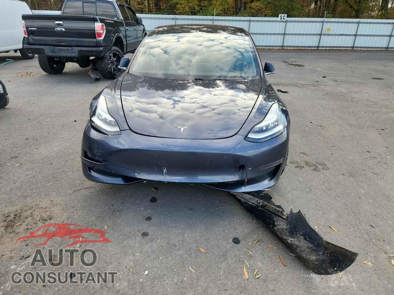 TESLA MODEL 3 2019 - 5YJ3E1EB5KF386403