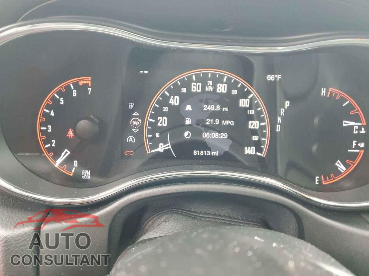 DODGE DURANGO 2018 - 1C4RDJAG9JC497420