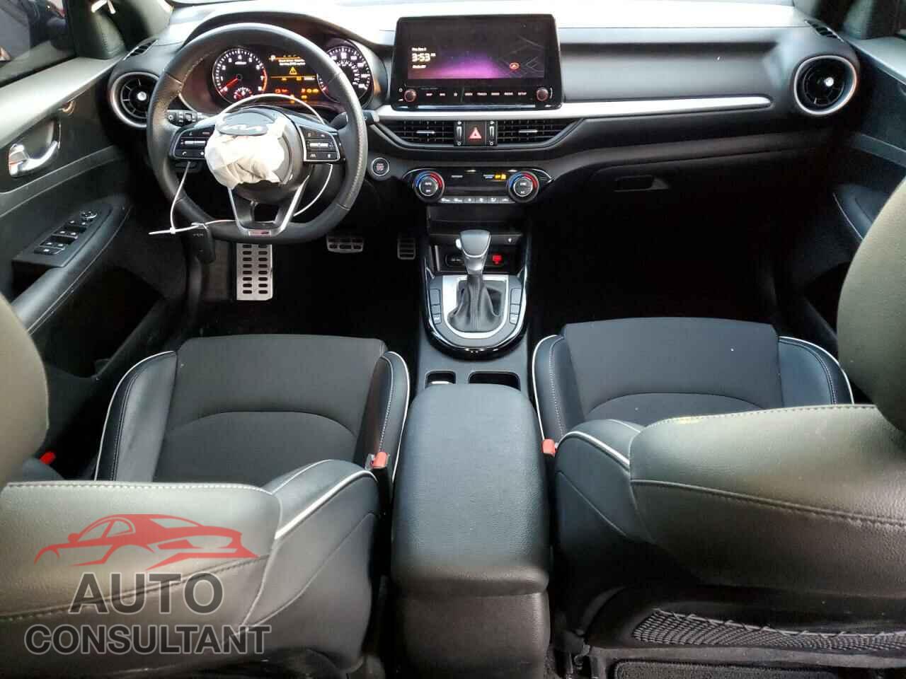 KIA FORTE 2023 - 3KPF54AD4PE628813