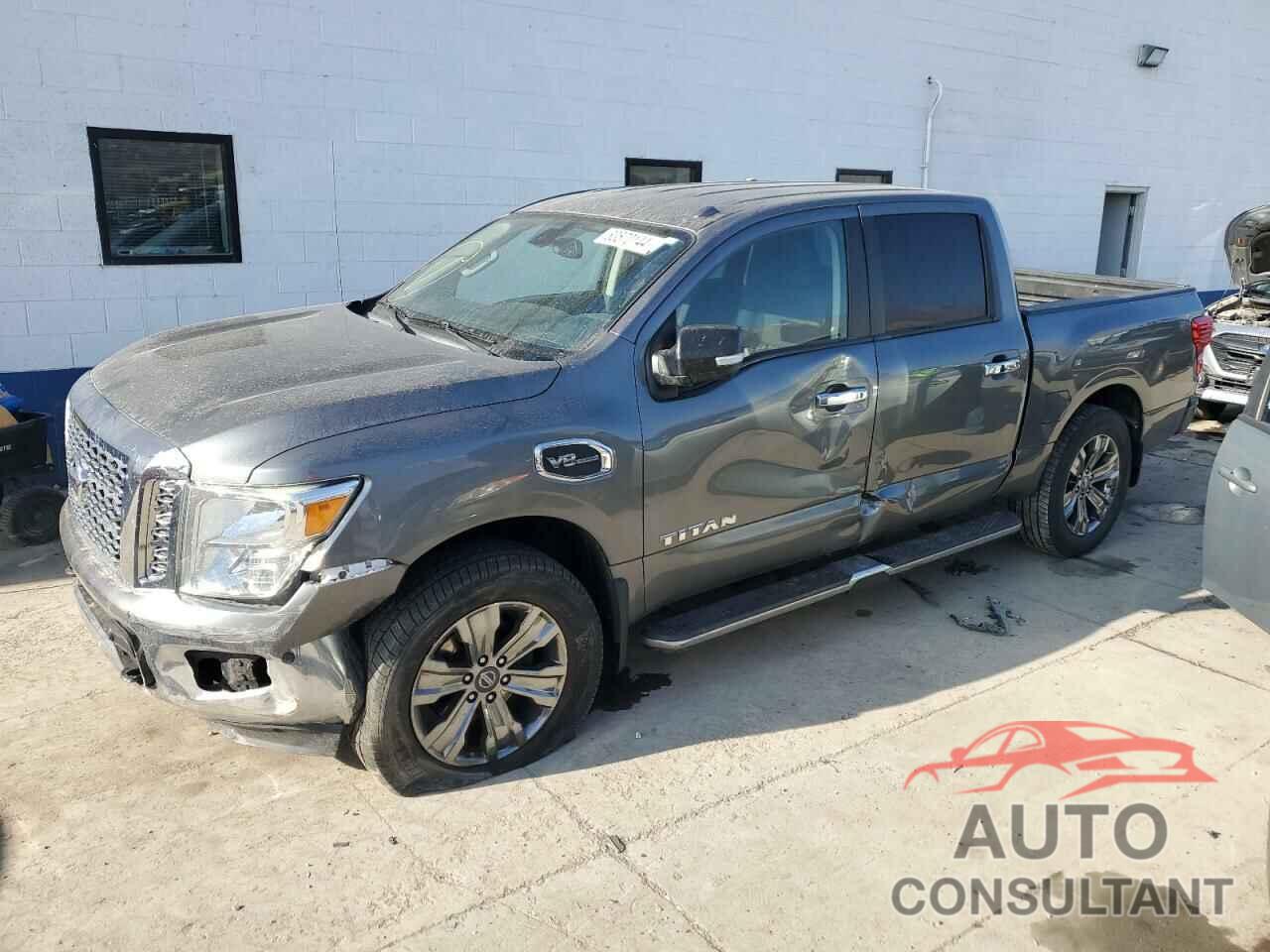 NISSAN TITAN 2017 - 1N6AA1E51HN532333