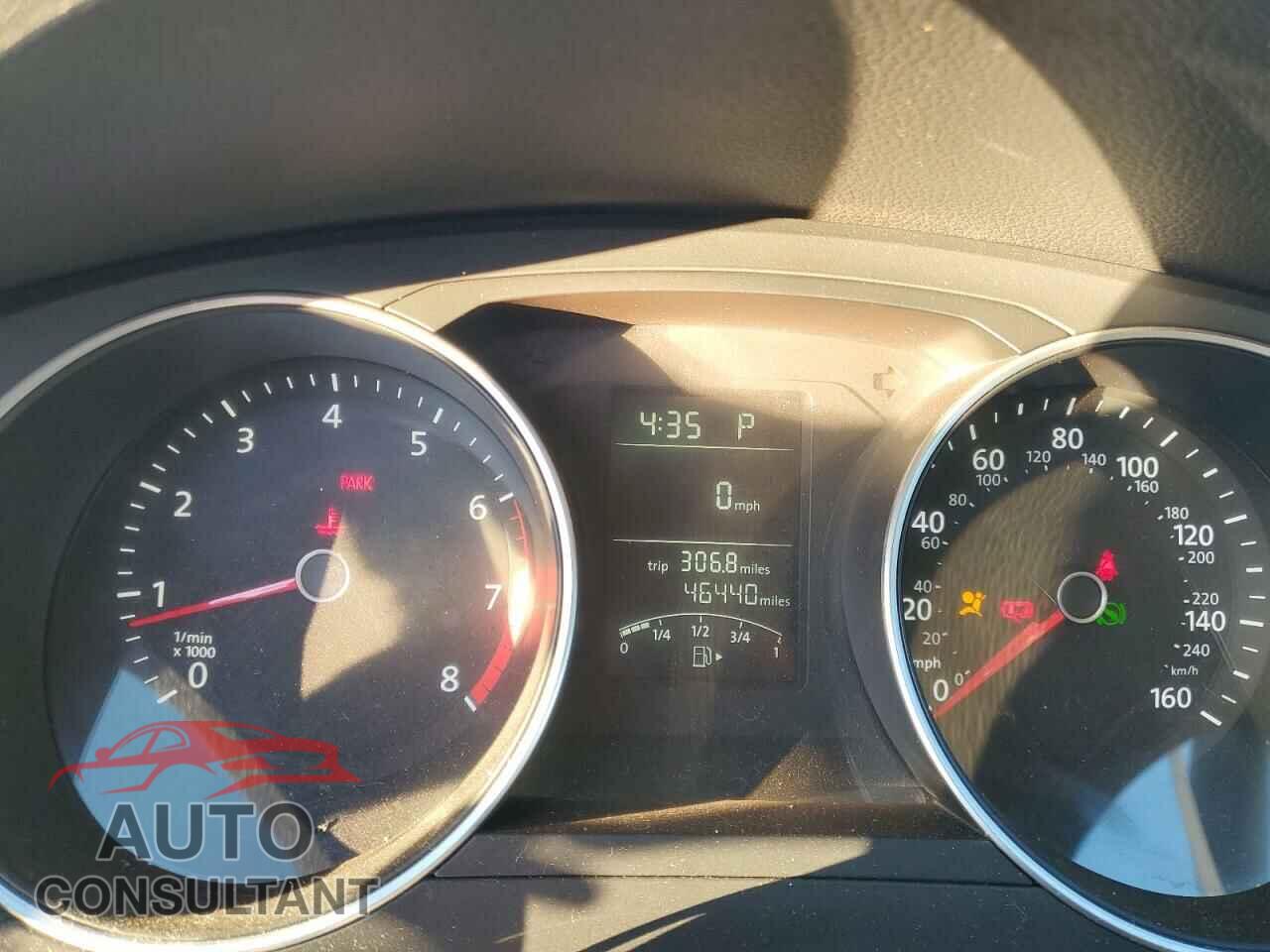 VOLKSWAGEN JETTA 2017 - 3VW2B7AJ2HM392665