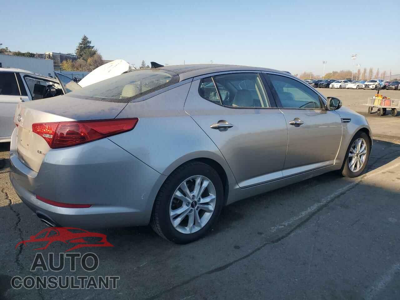 KIA OPTIMA 2011 - KNAGN4A79B5172775