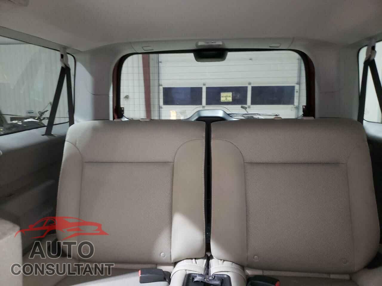 HONDA ELEMENT 2011 - 5J6YH2H7XBL002875