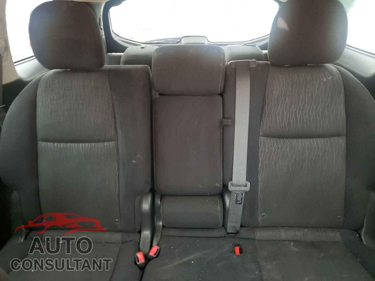 NISSAN PATHFINDER 2015 - 5N1AR2MN0FC674762