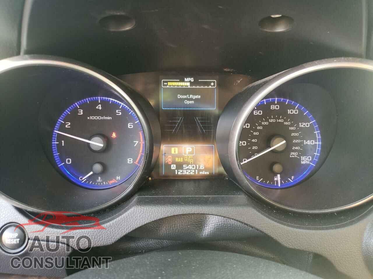 SUBARU OUTBACK 2017 - 4S4BSENC1H3250596