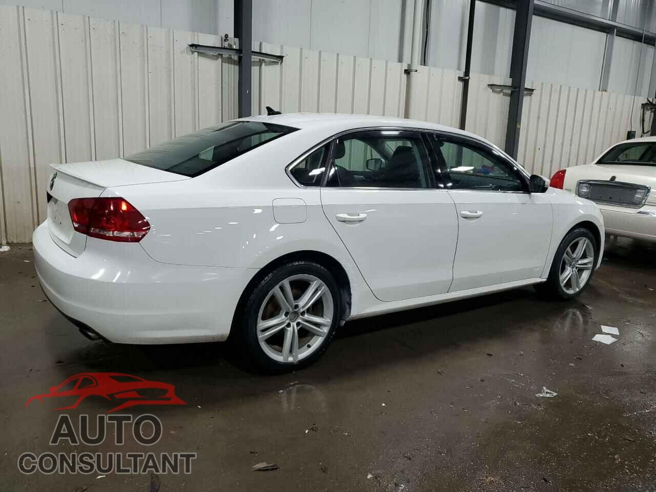 VOLKSWAGEN PASSAT 2013 - 1VWBM7A31DC012254