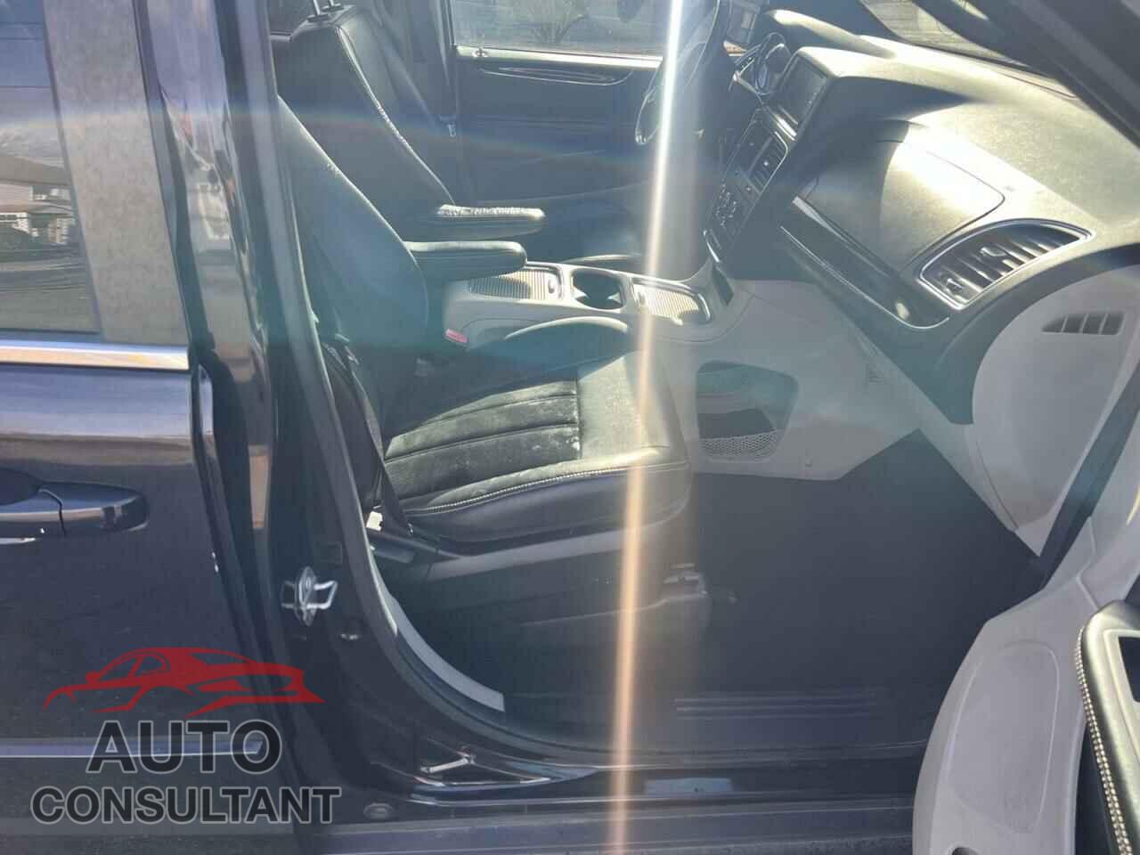 DODGE CARAVAN 2017 - 2C4RDGCG5HR589853