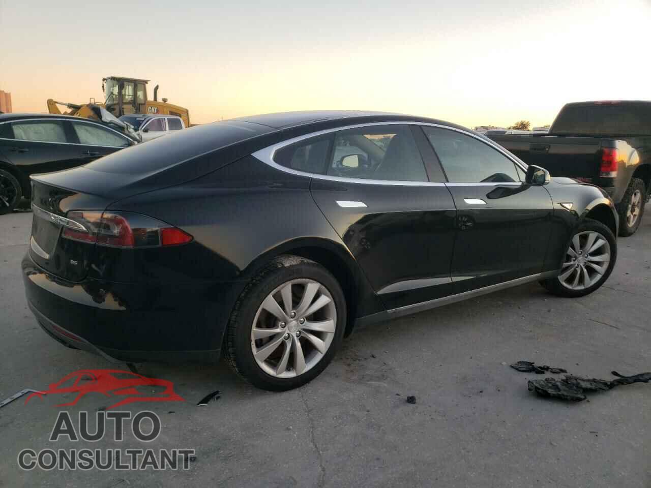 TESLA MODEL S 2015 - 5YJSA1H1XFF090034
