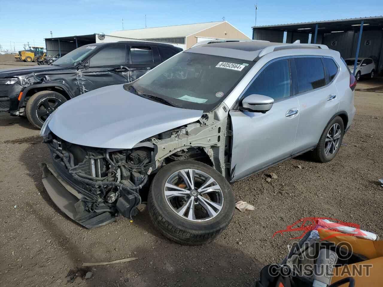 NISSAN ROGUE 2018 - 5N1AT2MV0JC830244