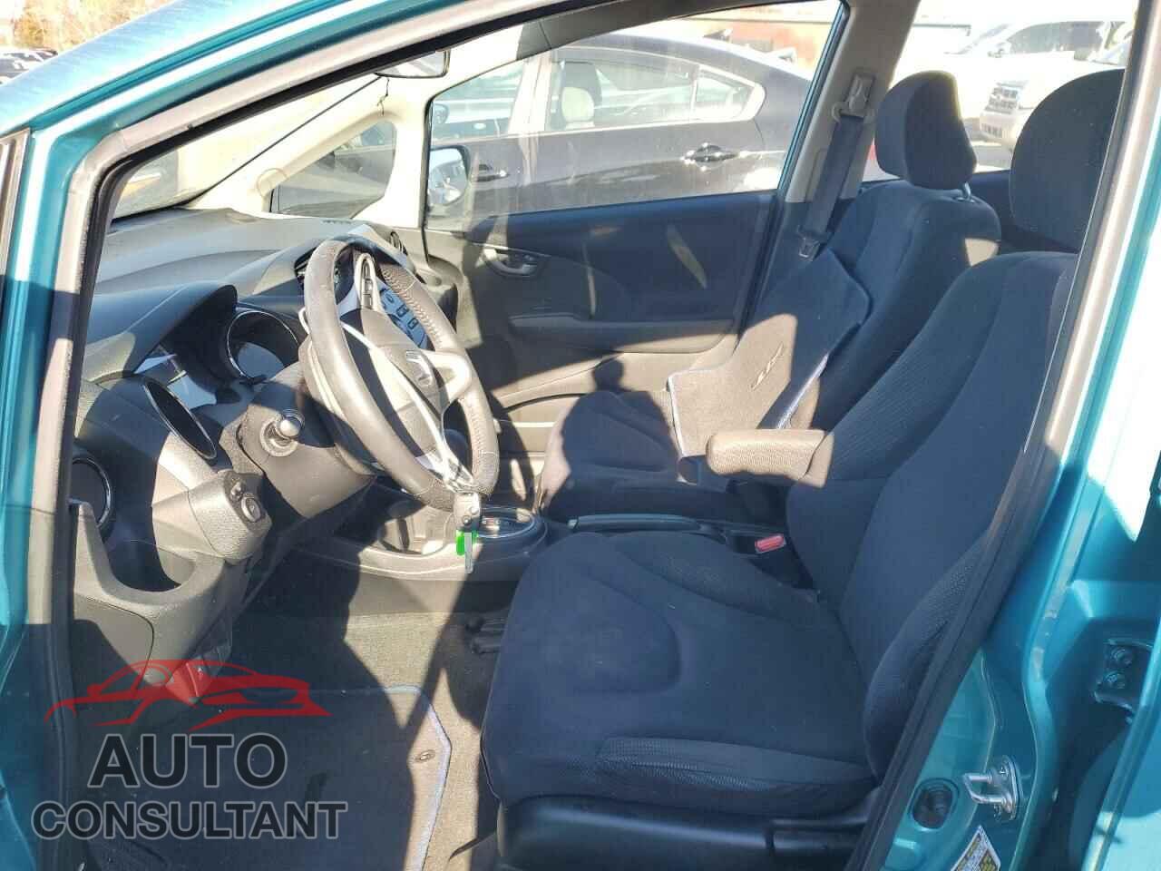 HONDA FIT 2013 - JHMGE8H56DC054386
