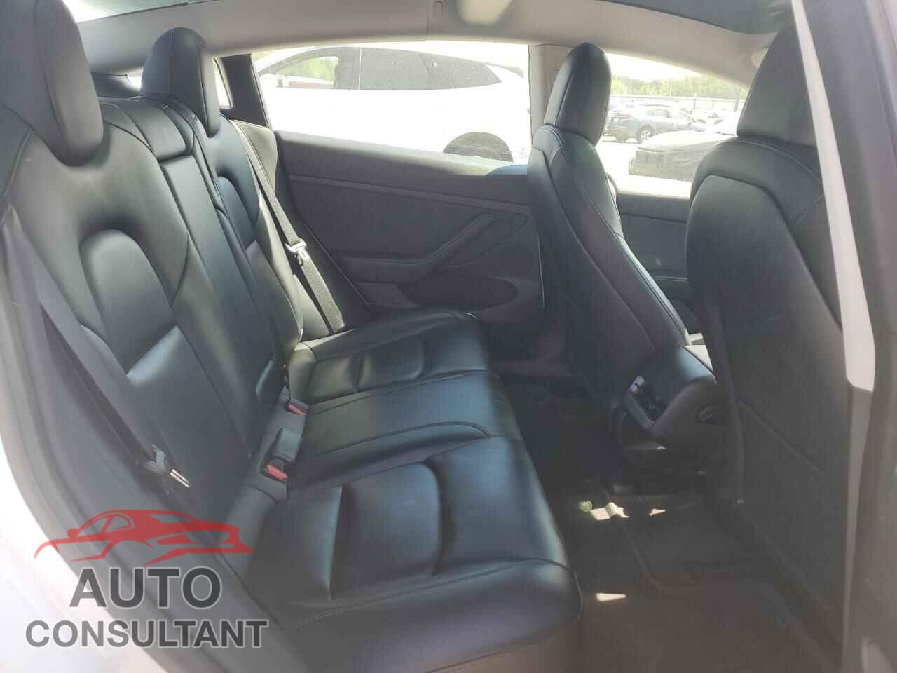 TESLA MODEL 3 2021 - 5YJ3E1EA2MF087543