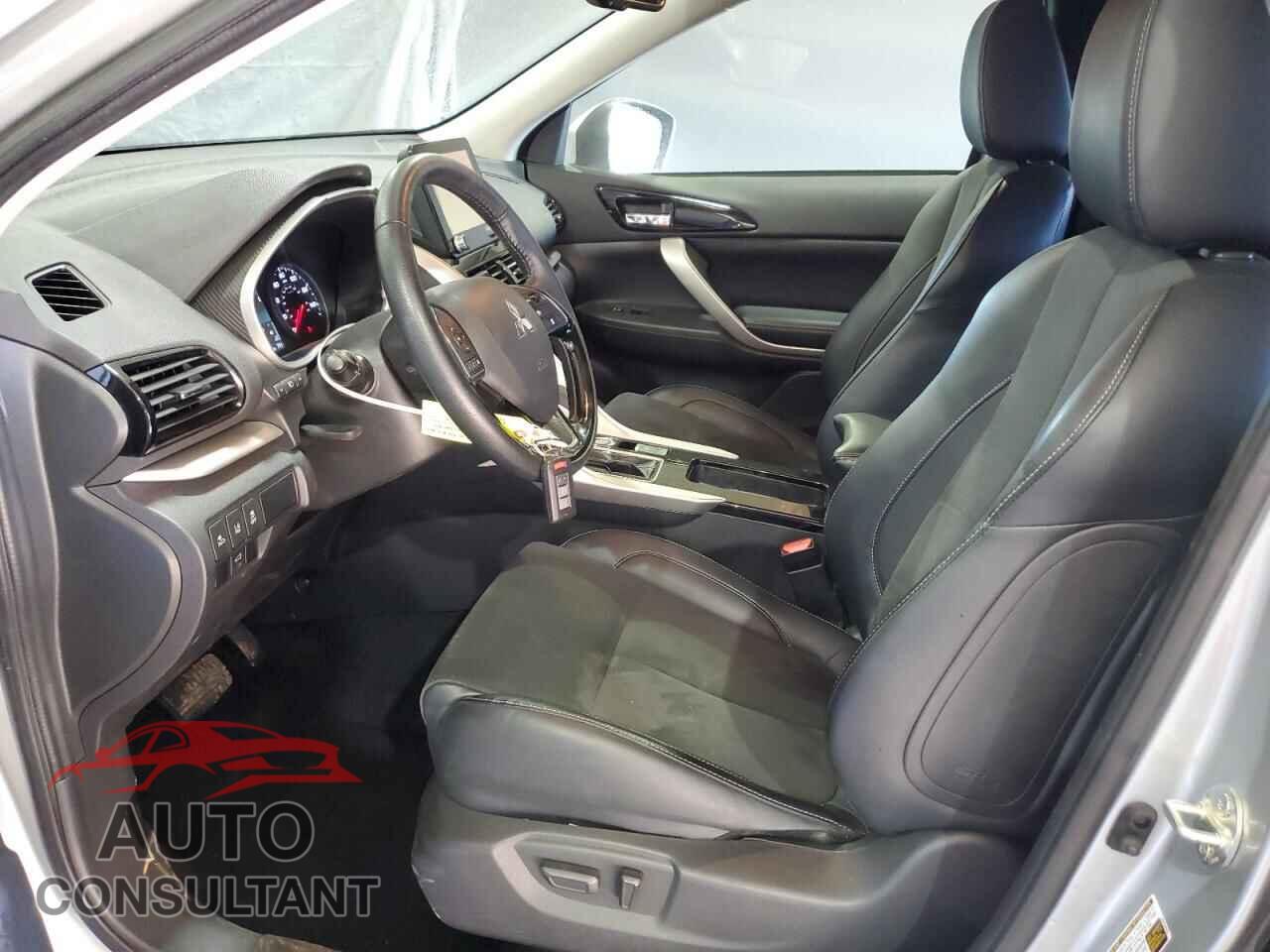 MITSUBISHI ECLIPSE 2024 - JA4ATWAA5RZ021970