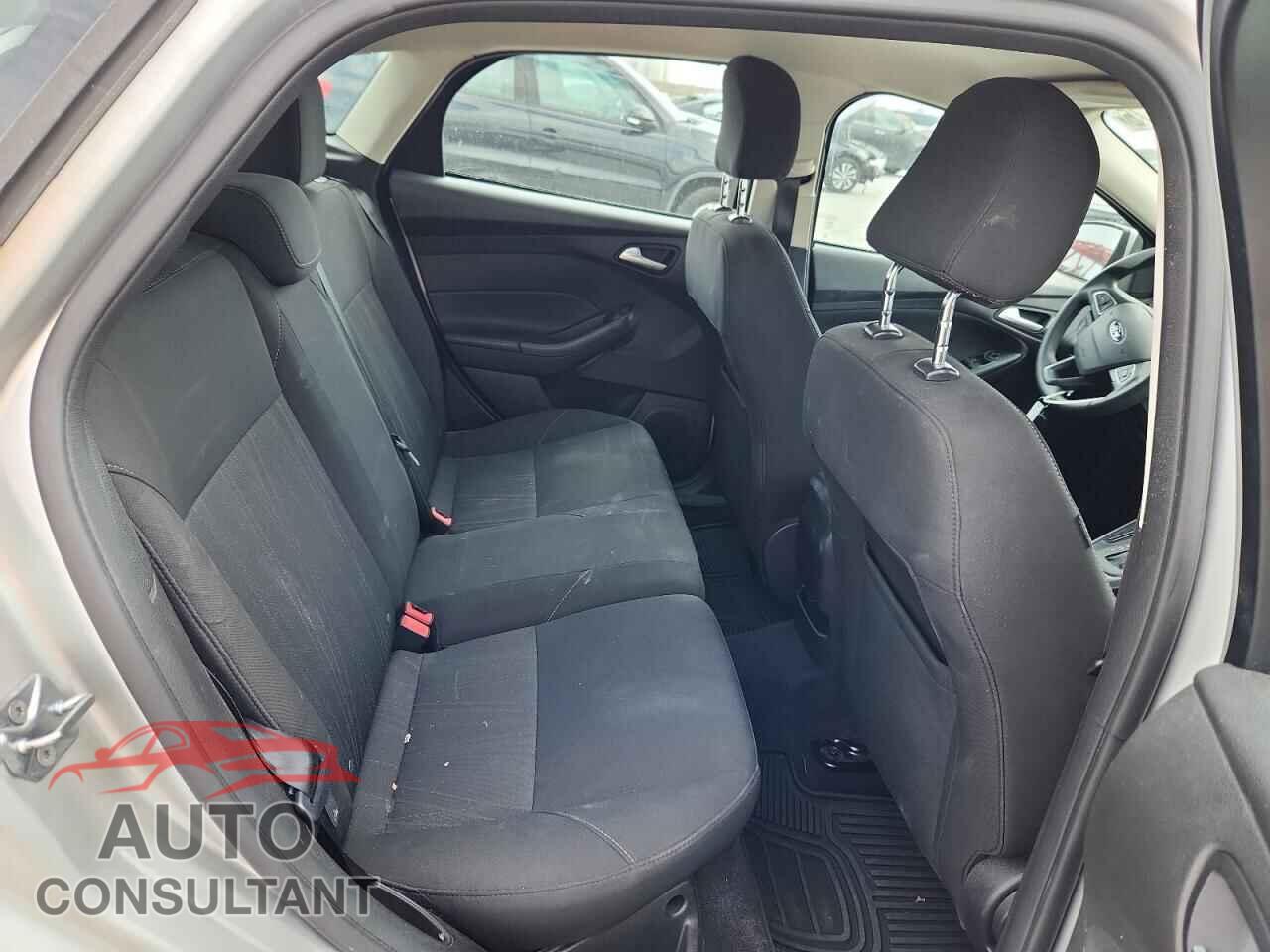 FORD FOCUS 2017 - 1FADP3K2XHL297937