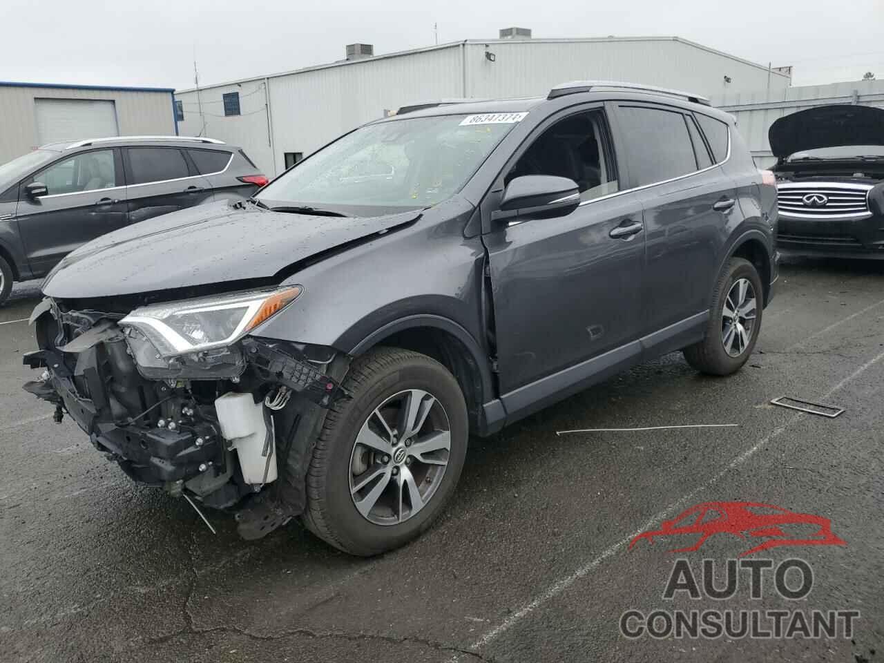 TOYOTA RAV4 2018 - JTMRFREV2JD251739