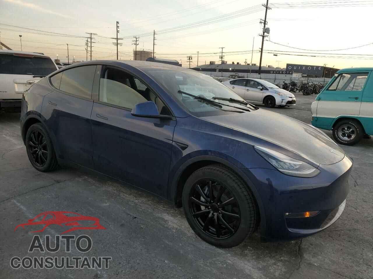 TESLA MODEL Y 2022 - 7SAYGDEE4NF325353