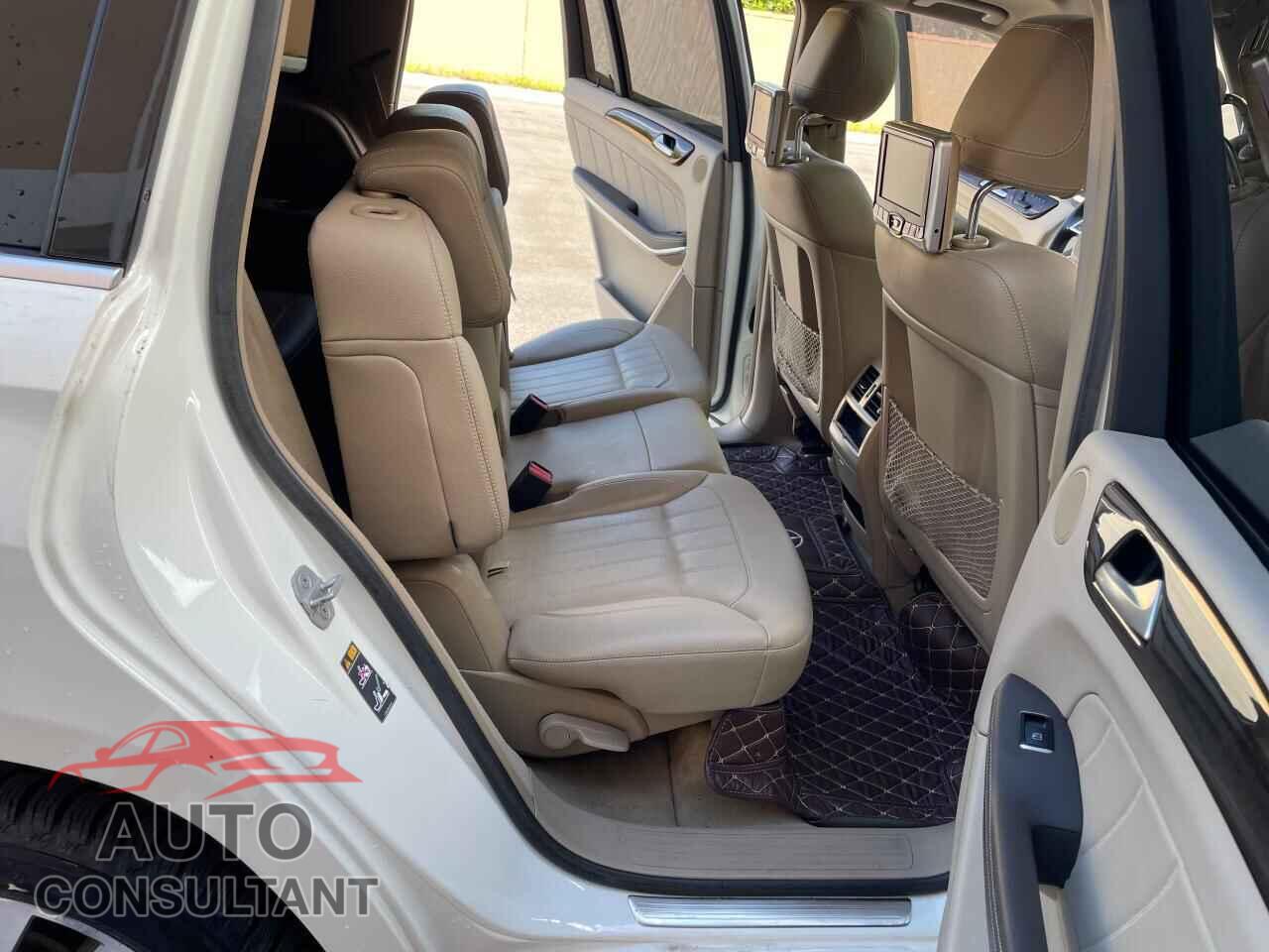 MERCEDES-BENZ GL-CLASS 2013 - 4JGDF7CE7DA233157