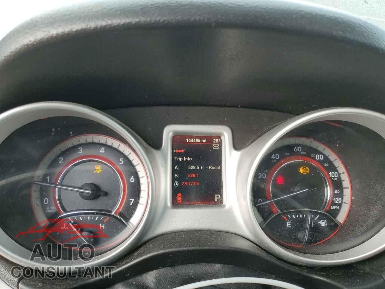 DODGE JOURNEY 2015 - 3C4PDCAB5FT691090