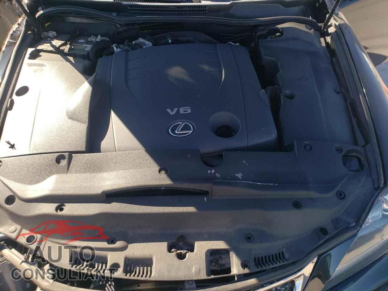 LEXUS IS 2012 - JTHBF5C22C5177348