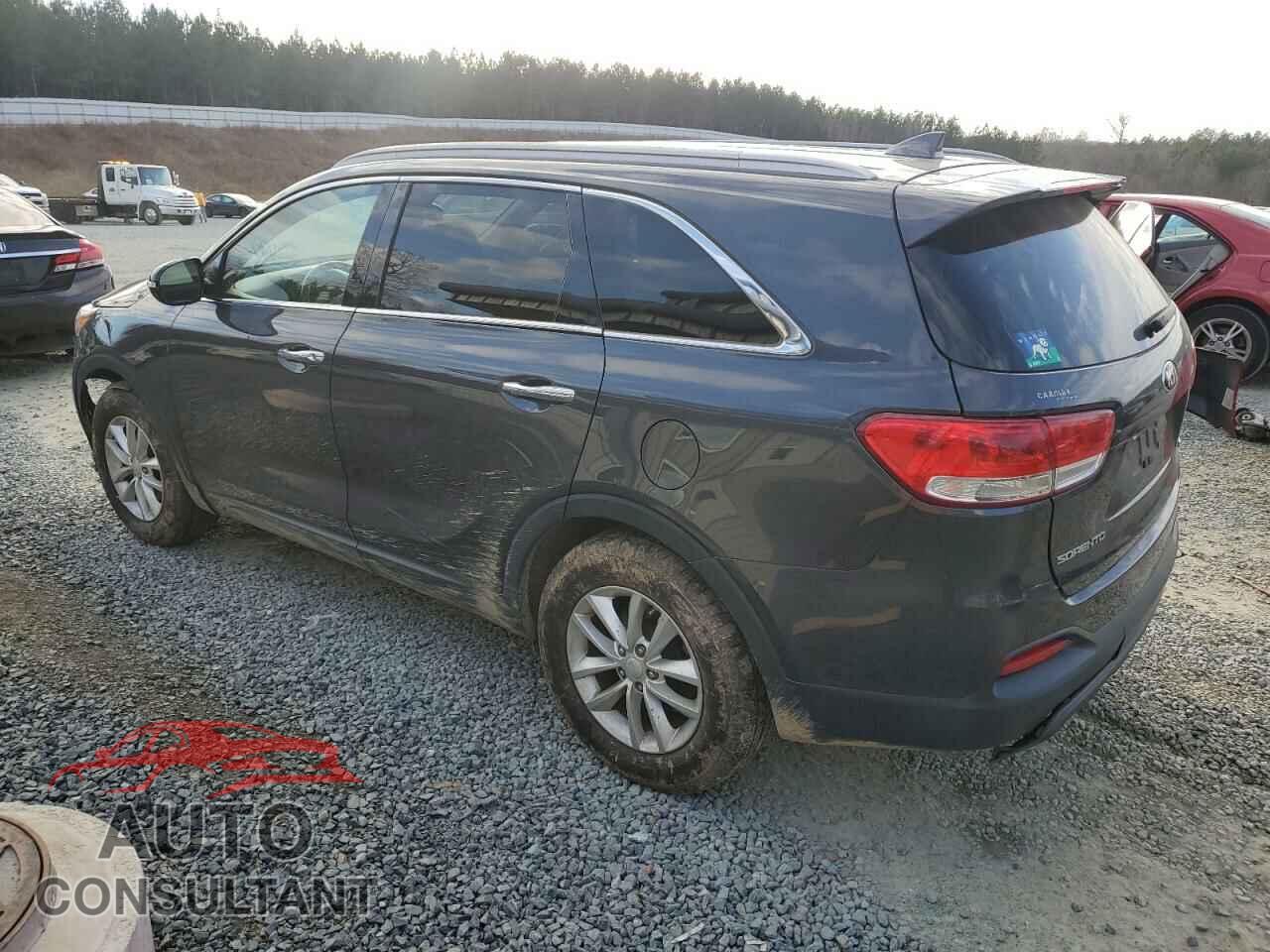 KIA SORENTO 2017 - 5XYPG4A32HG247018