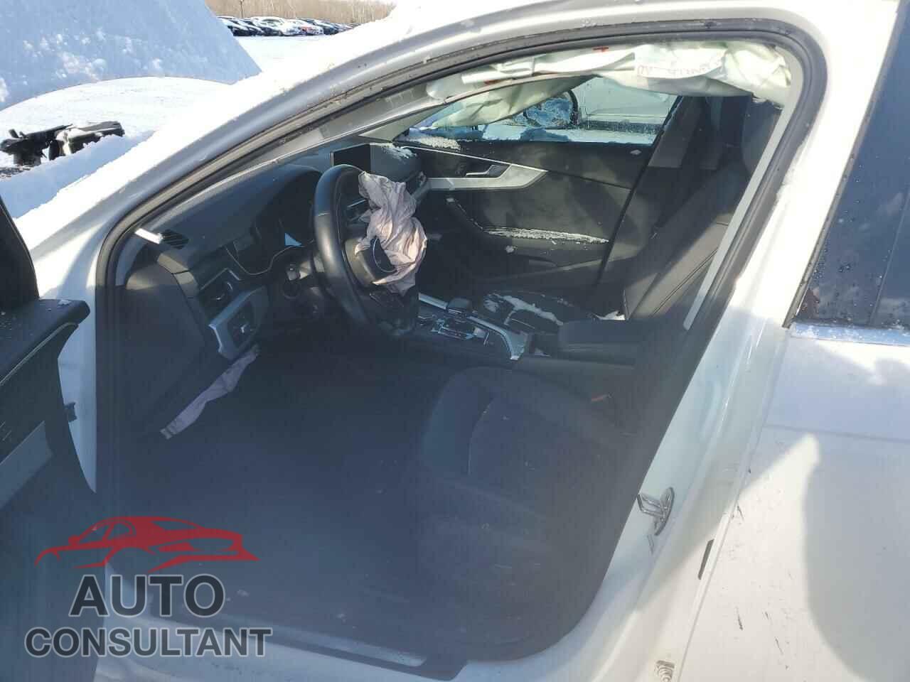 AUDI A4 2018 - WAUANAF45JN008747