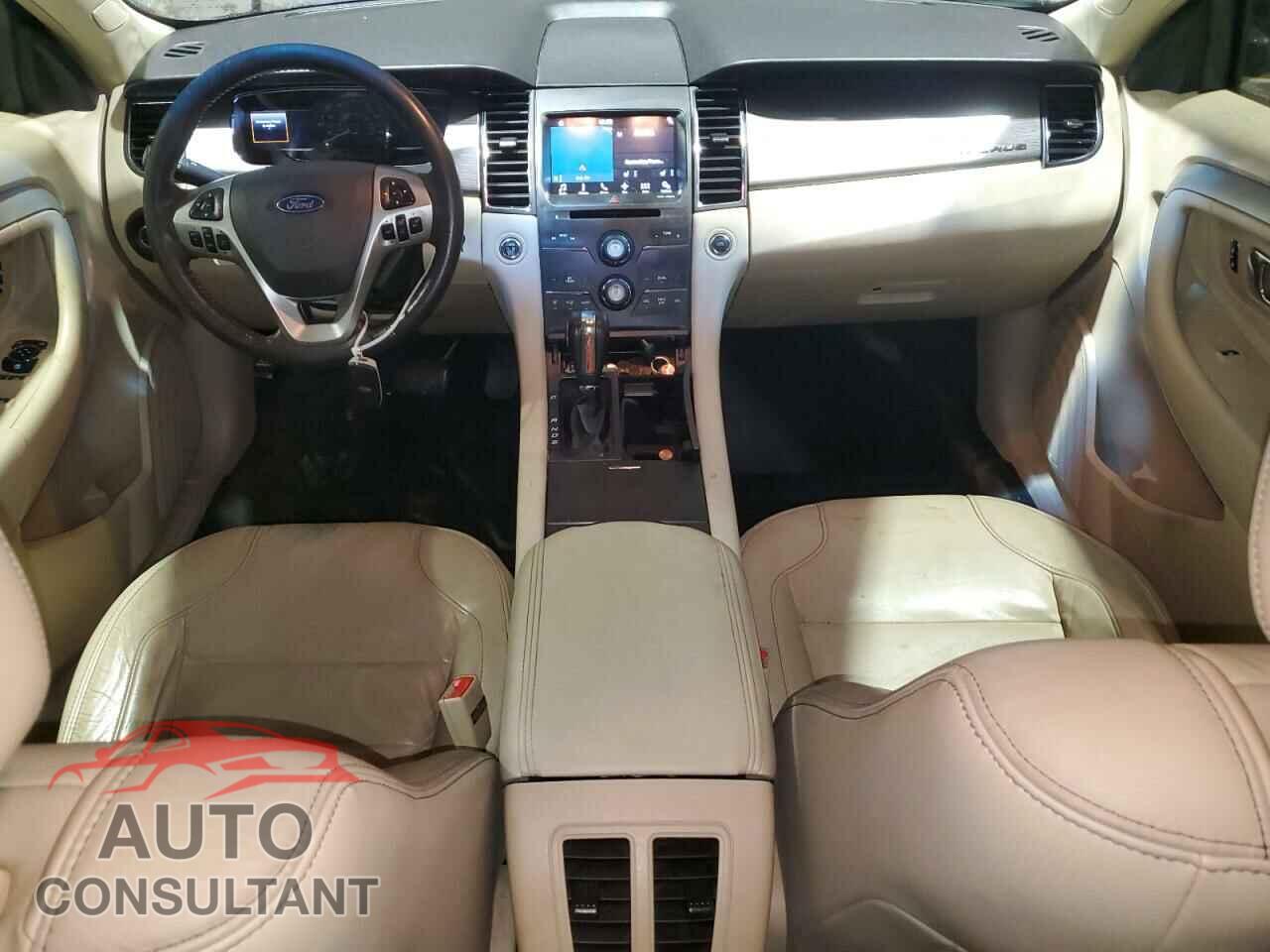 FORD TAURUS 2017 - 1FAHP2E84HG115640
