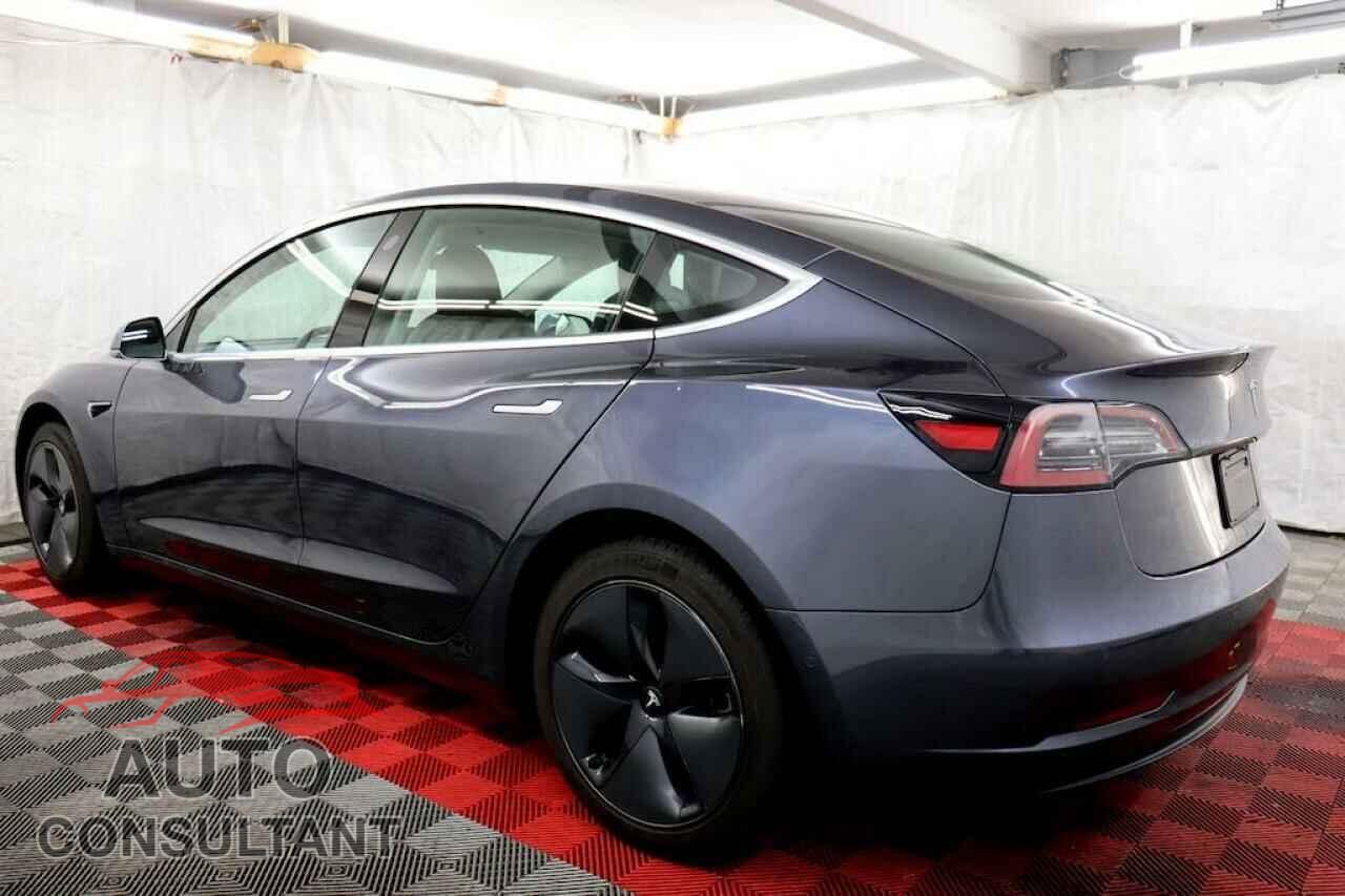 TESLA MODEL 3 2020 - 5YJ3E1EA5LF745547