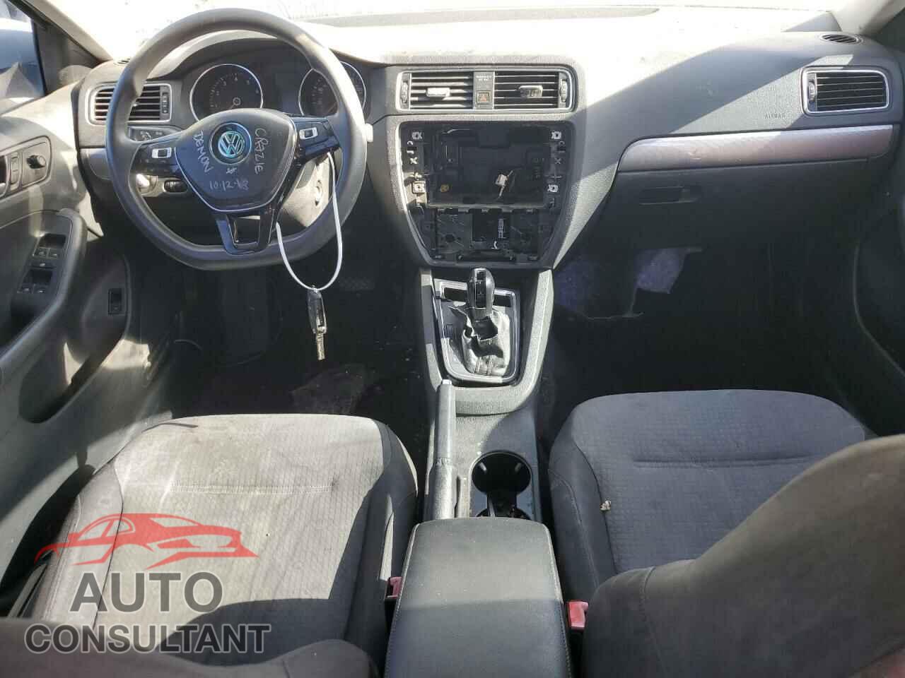 VOLKSWAGEN JETTA 2017 - 3VW2B7AJ6HM264767
