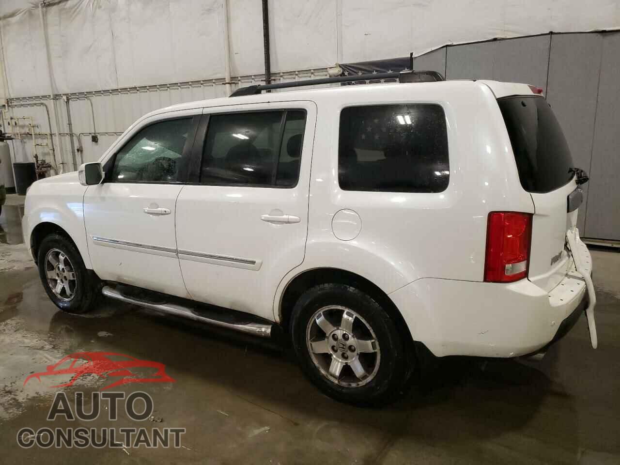 HONDA PILOT 2011 - 5FNYF4H9XBB103328