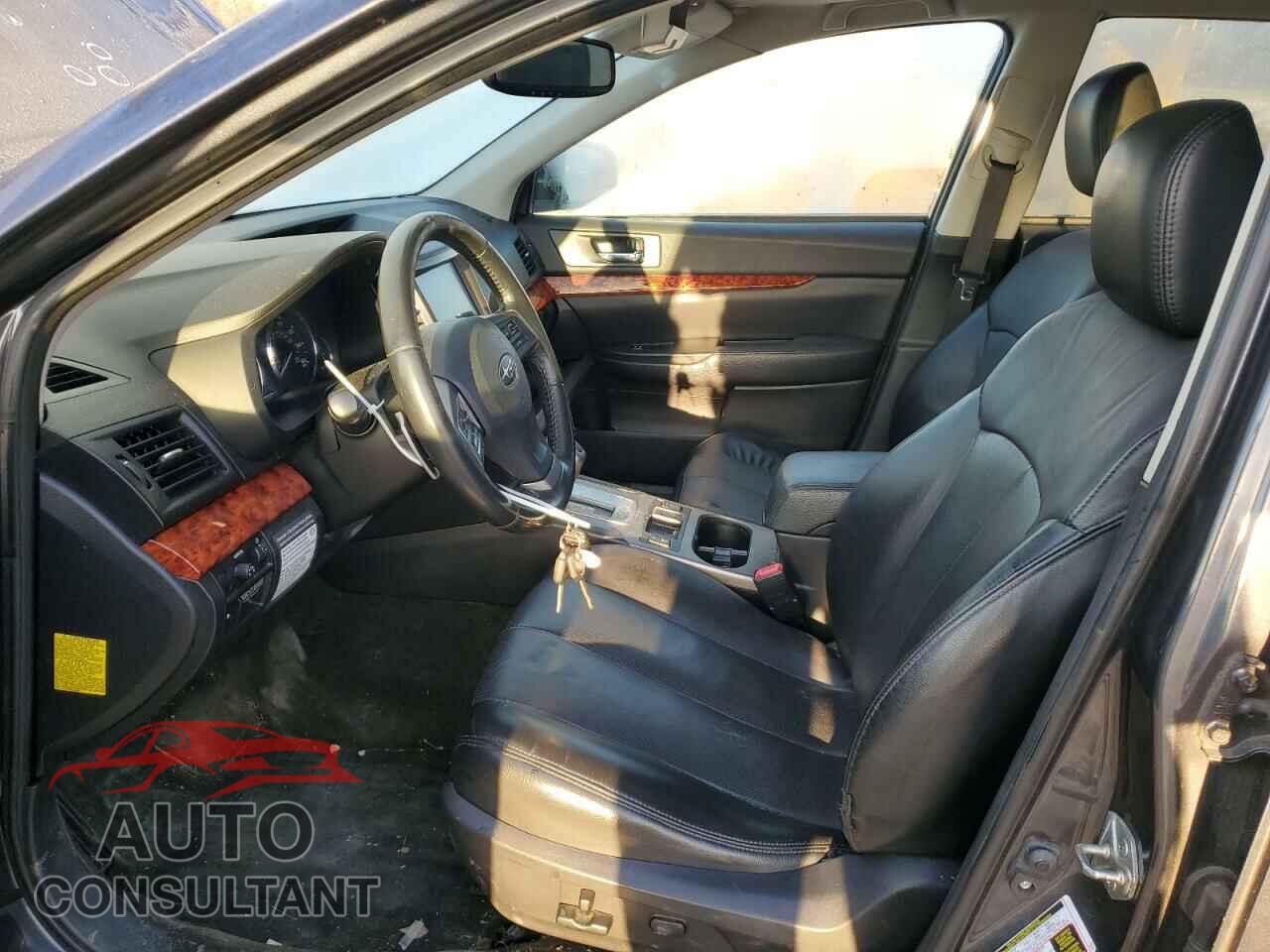 SUBARU OUTBACK 2012 - 4S4BRDLC8C2244589