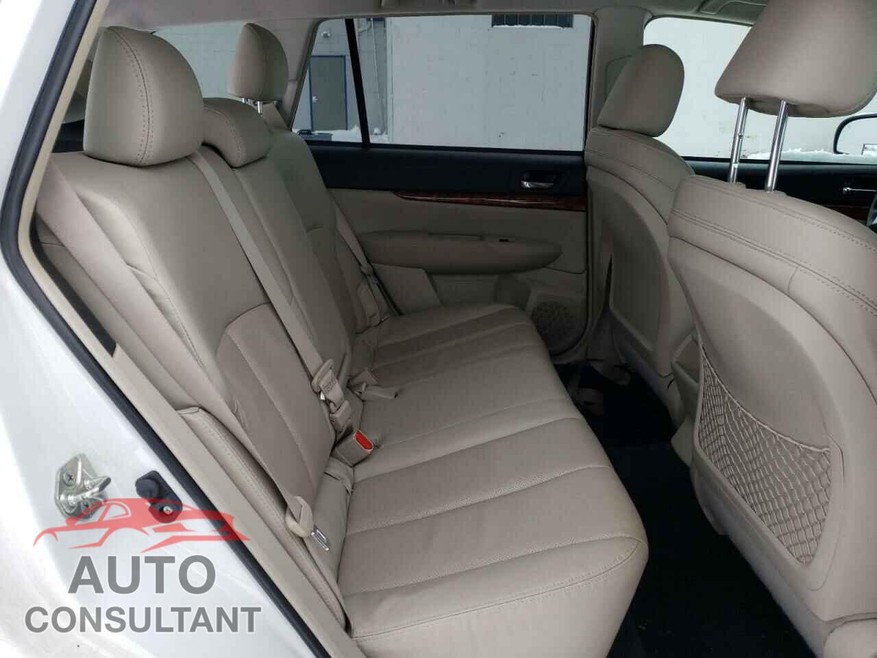 SUBARU OUTBACK 2011 - 4S4BRBLC5B3350429