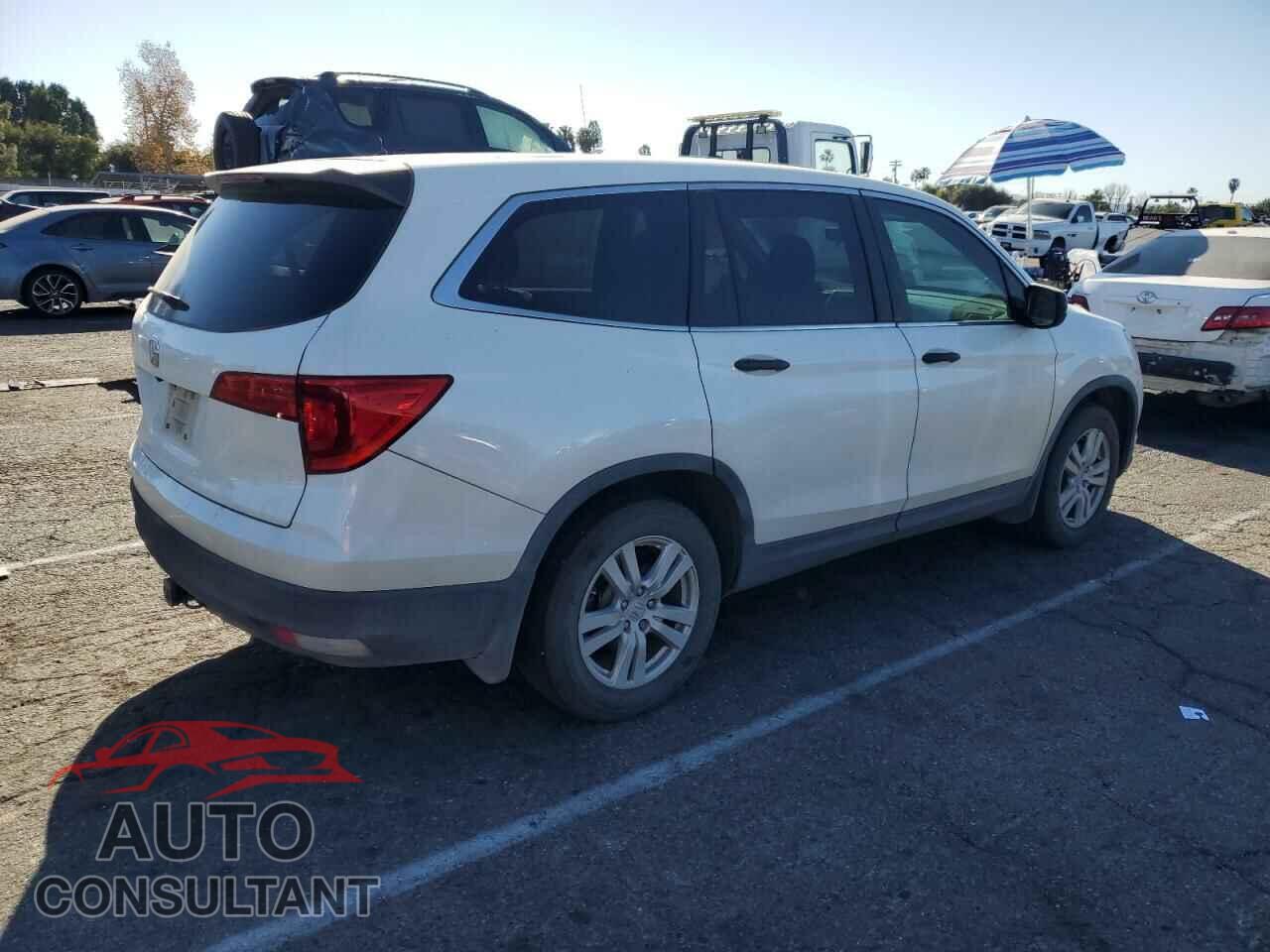 HONDA PILOT 2017 - 5FNYF5H12HB039357