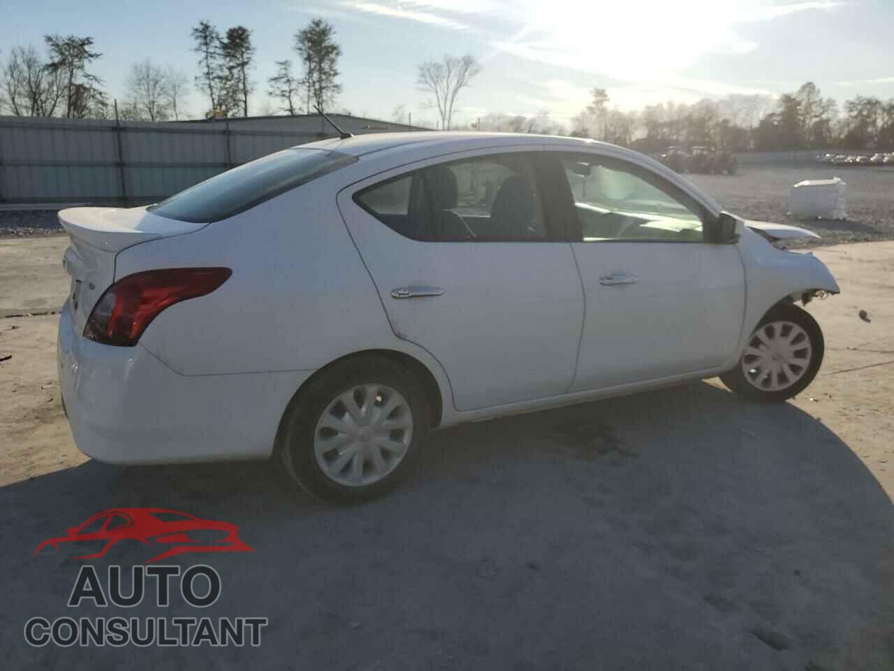 NISSAN VERSA 2019 - 3N1CN7AP3KL852483