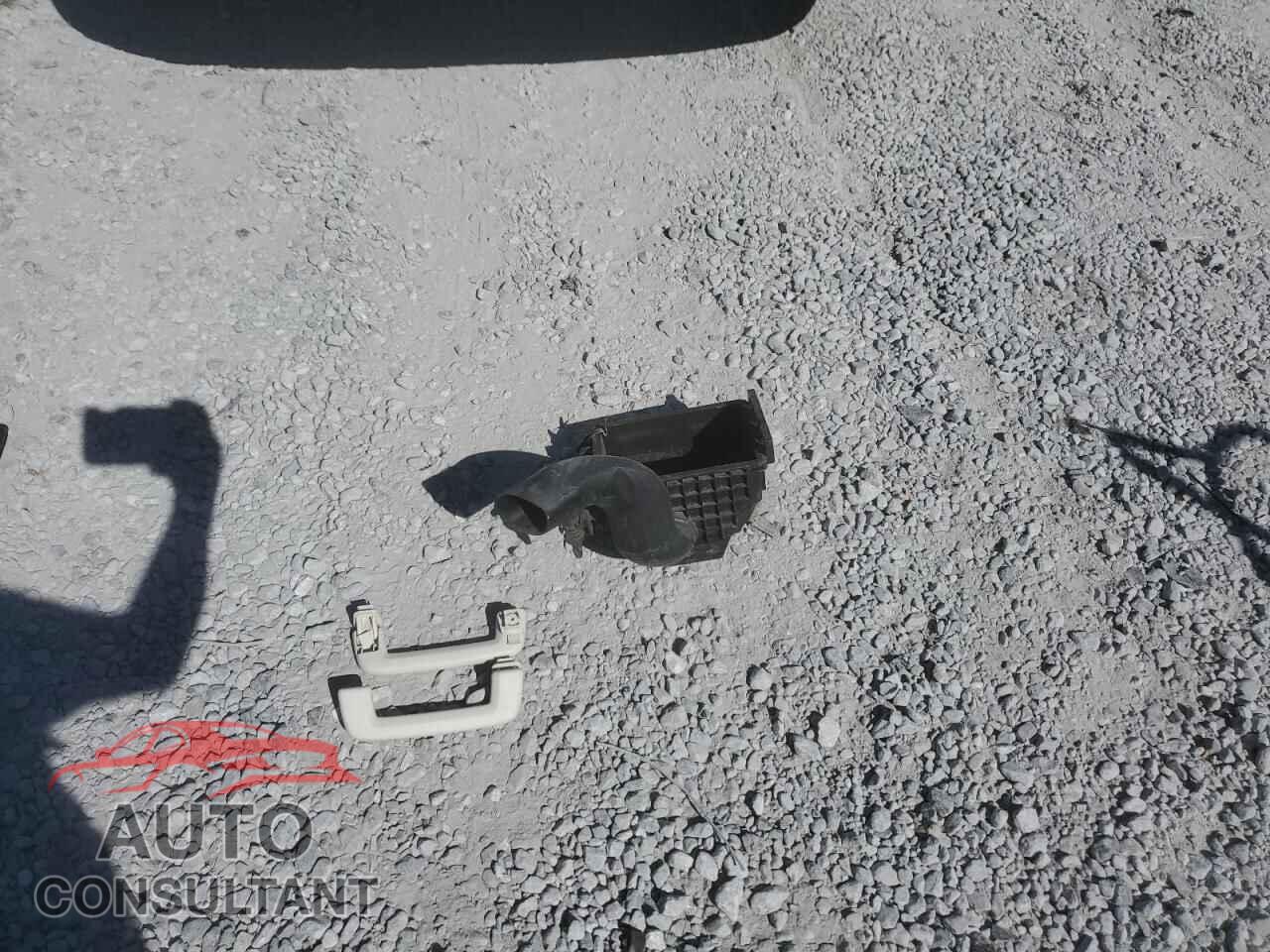 FORD ESCAPE 2017 - 1FMCU0F71HUE24812