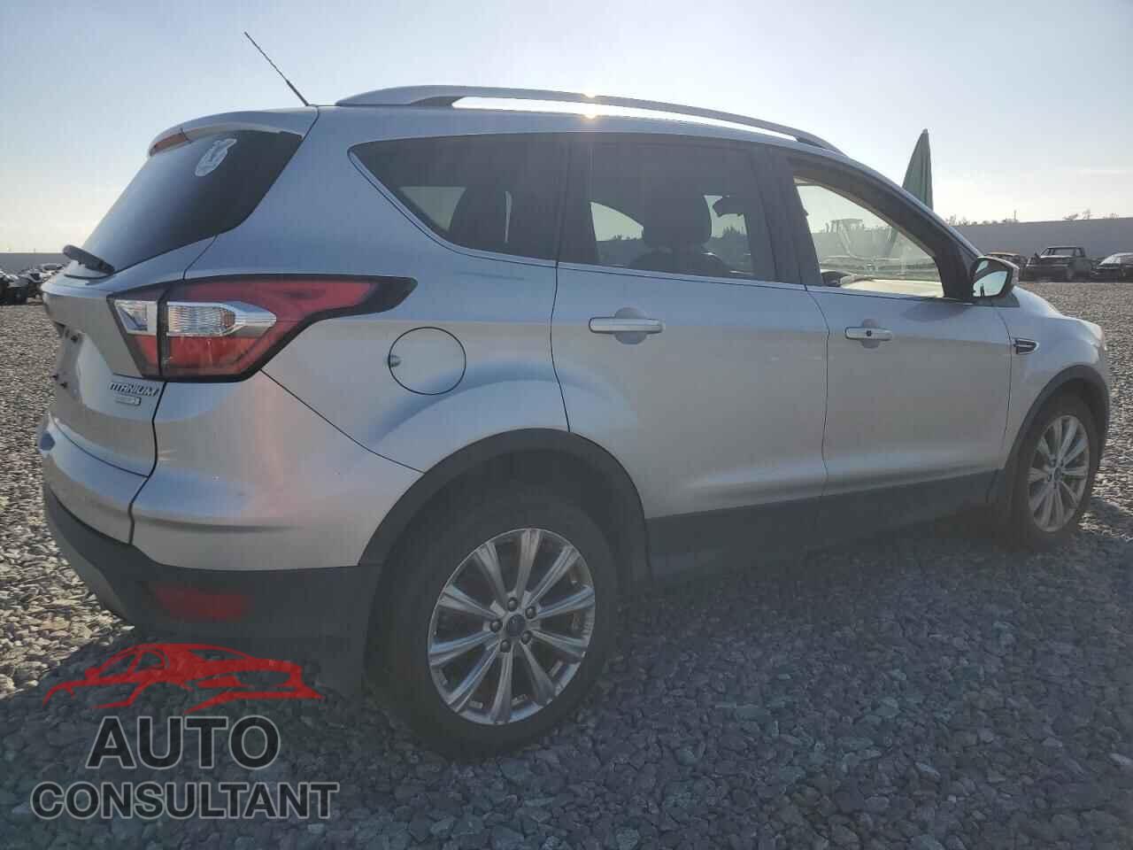 FORD ESCAPE 2017 - 1FMCU0JD2HUE74535