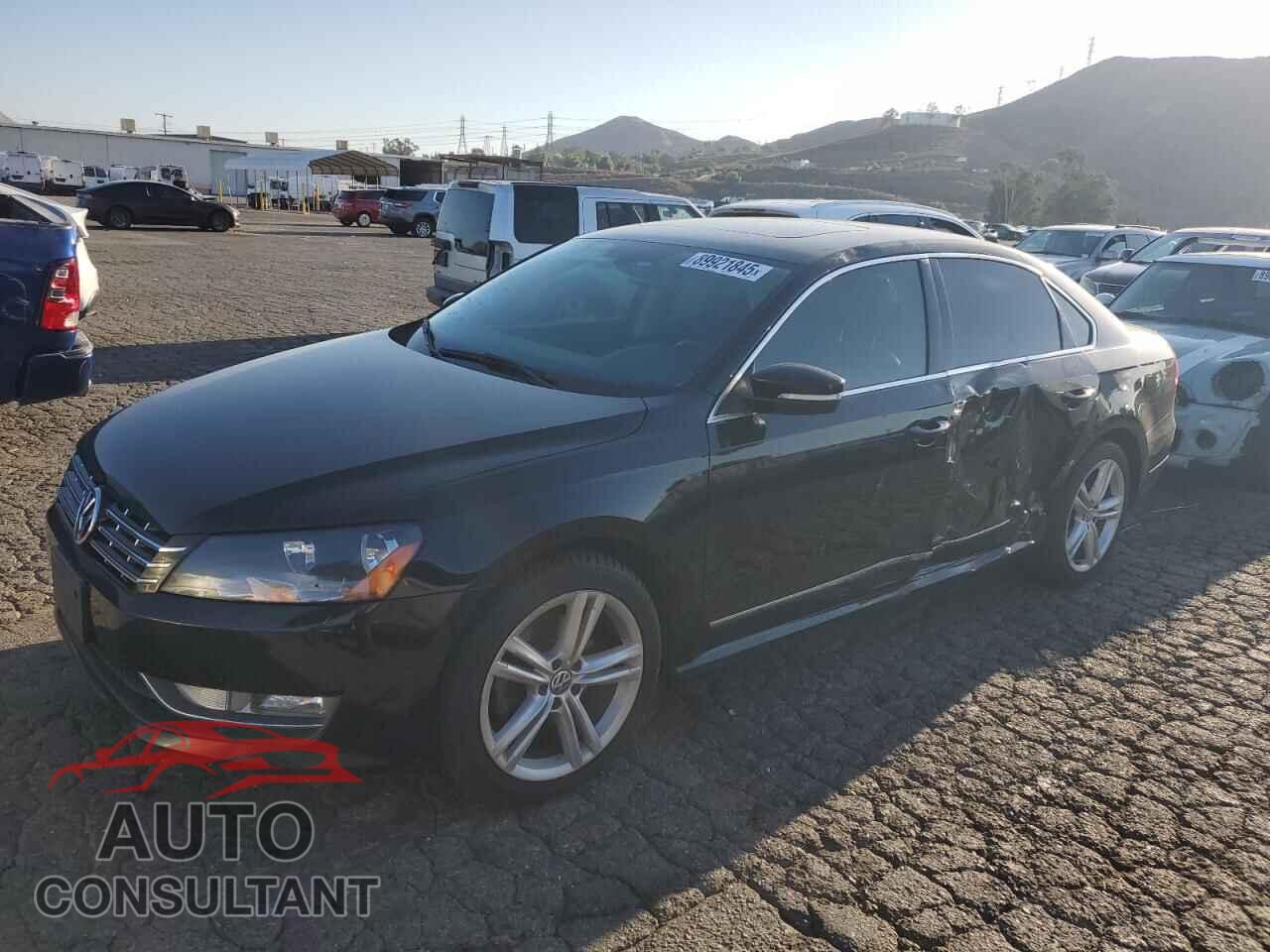 VOLKSWAGEN PASSAT 2015 - 1VWCV7A30FC089105