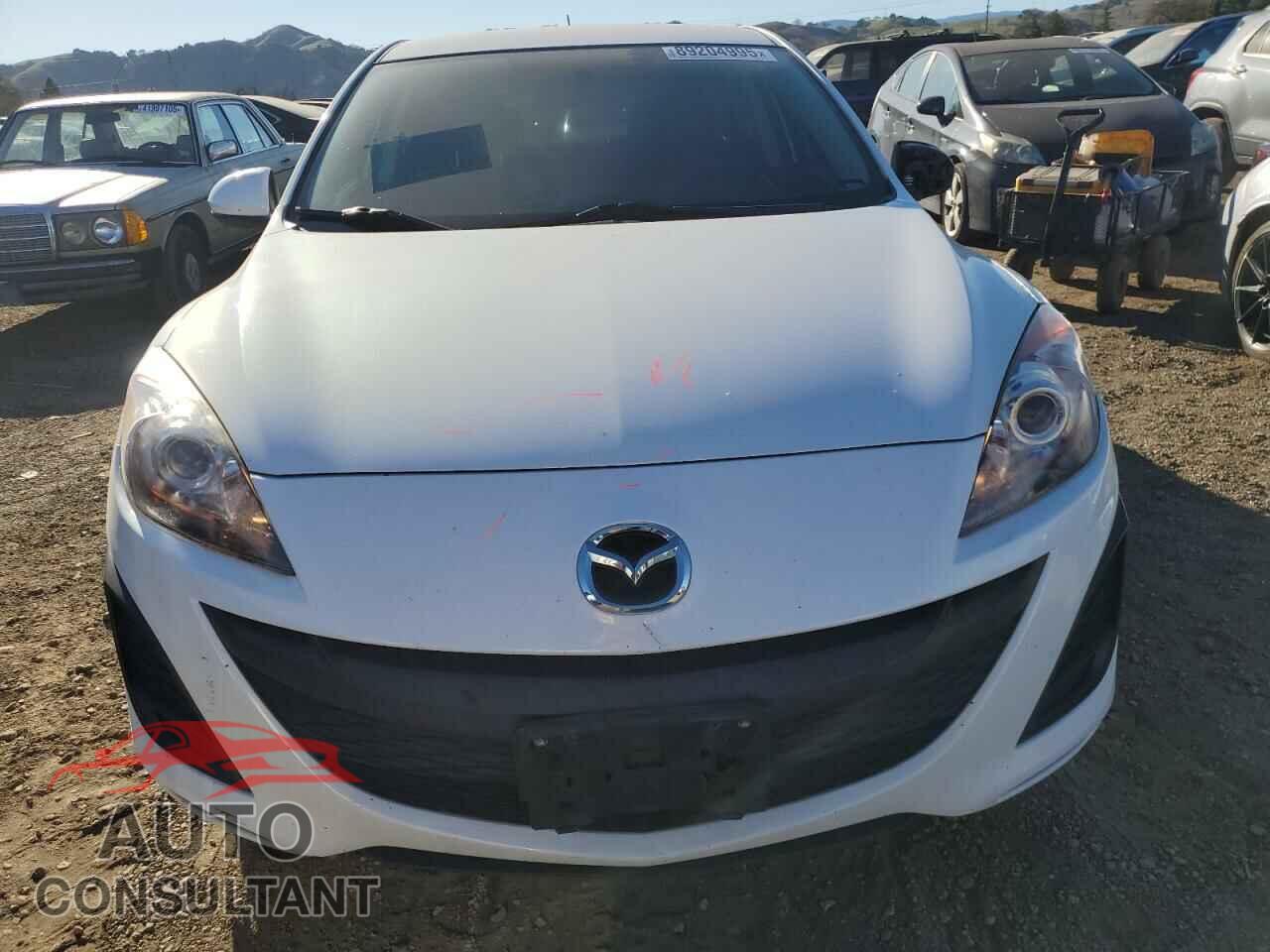 MAZDA 3 2011 - JM1BL1KF2B1467408