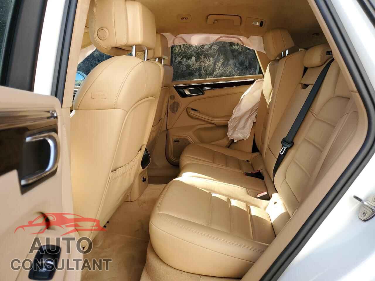 PORSCHE MACAN 2015 - WP1AF2A58FLB98048