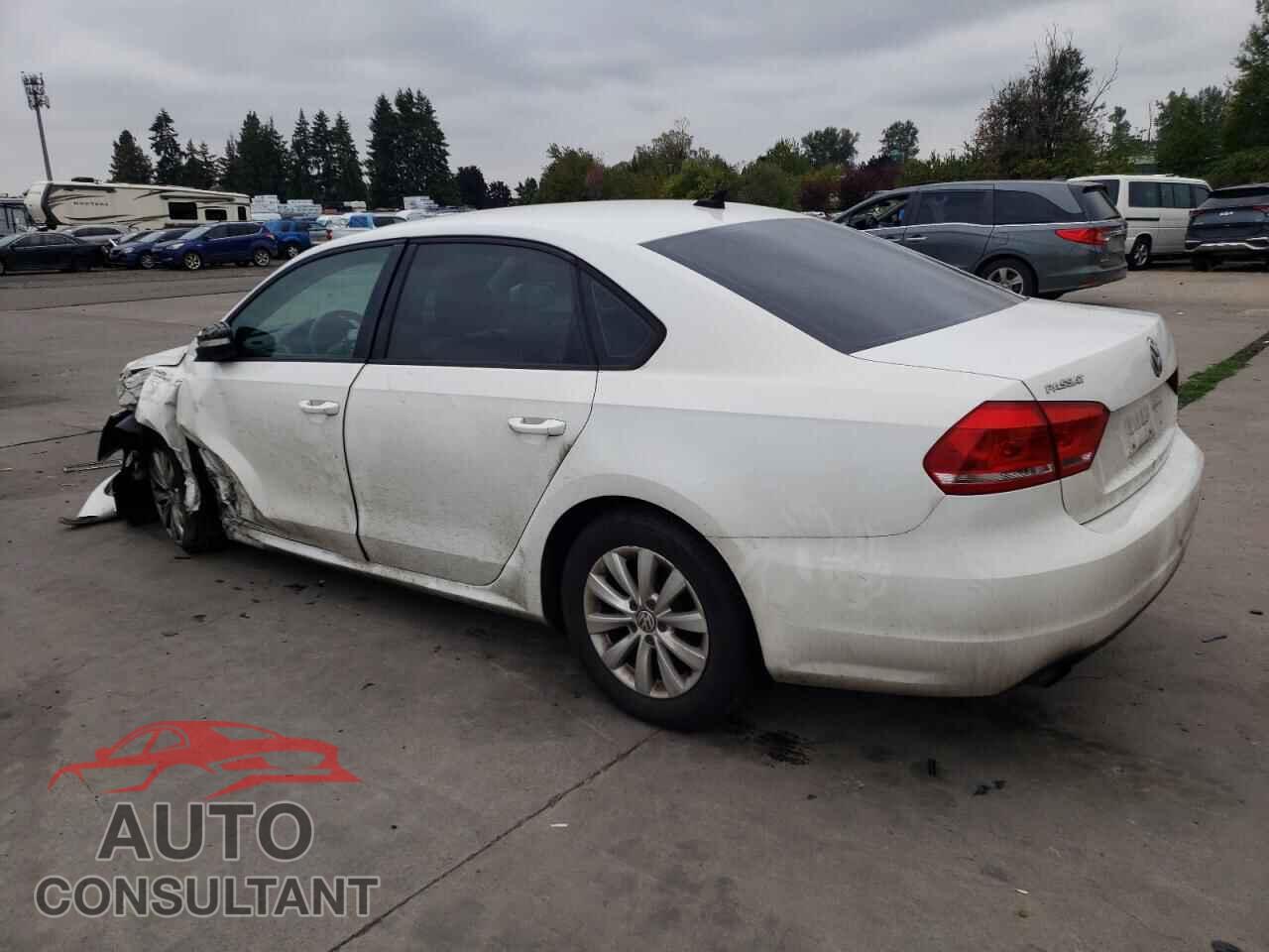 VOLKSWAGEN PASSAT 2015 - 1VWAT7A39FC004775