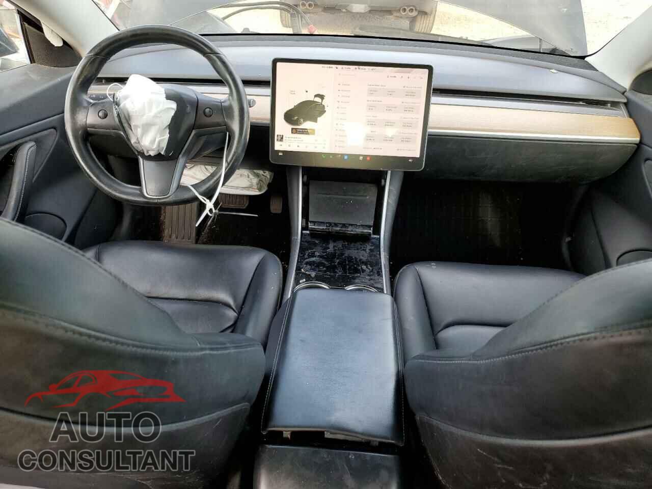 TESLA MODEL 3 2018 - 5YJ3E1EBXJF145211