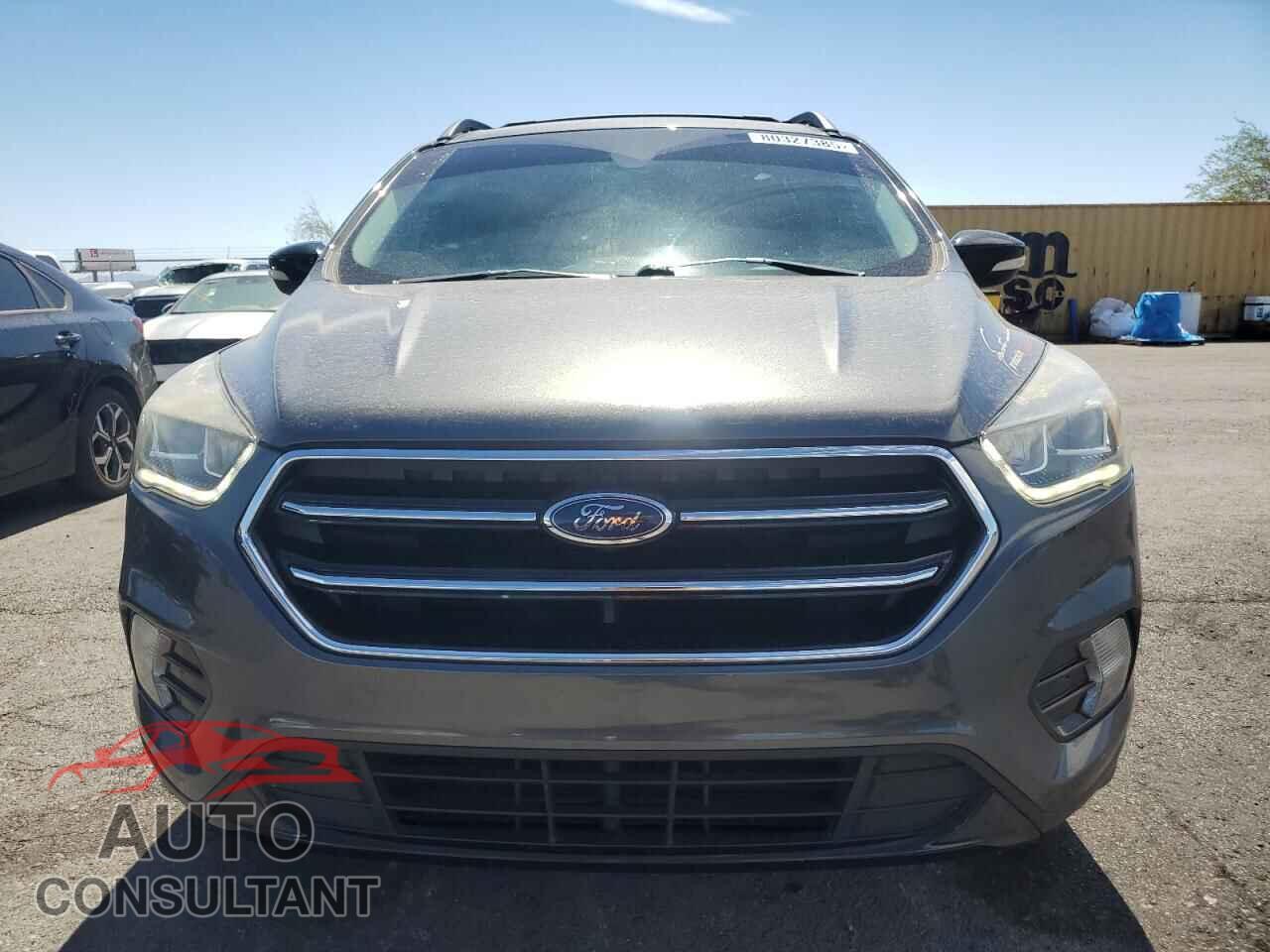 FORD ESCAPE 2017 - 1FMCU9J98HUE57772
